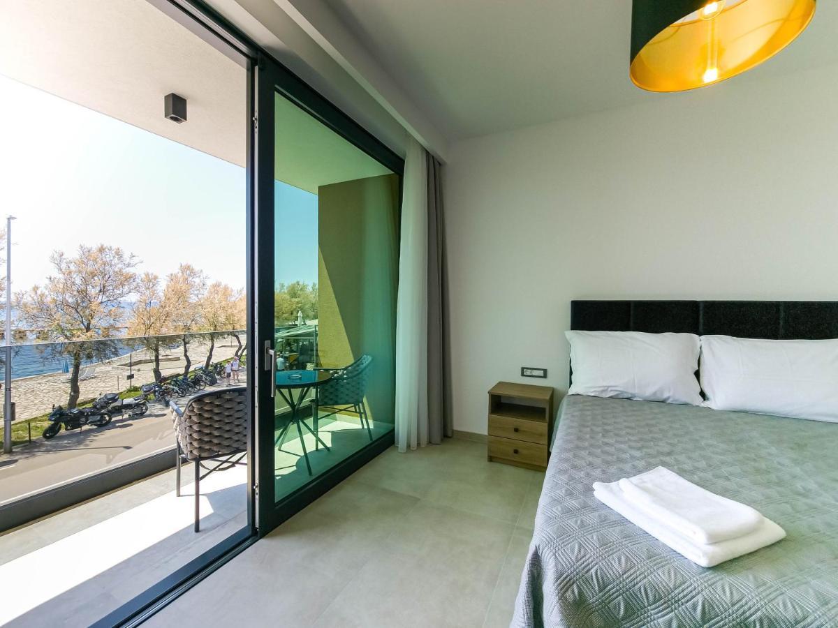 Maresole Beachfront Residence Poreč Exterior foto